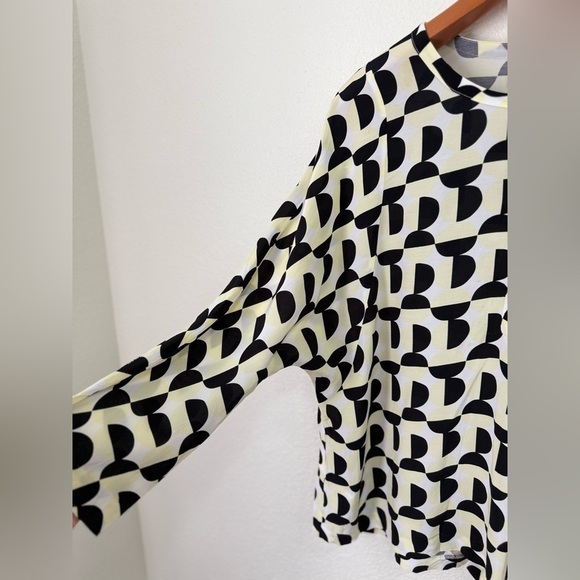 Bimba y Lola Designer Spanish Brand Black Yellow Patterned Blouse Women’s Size M - Picture 4 of 5
